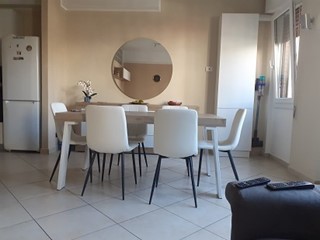 Bilocale in Vendita a Carrara, zona Marina Di Carrara, 149'000&euro;, 60 m², arredato