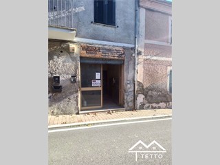 Negozio in Vendita a Stimigliano, 28'000&euro;, 44 m²