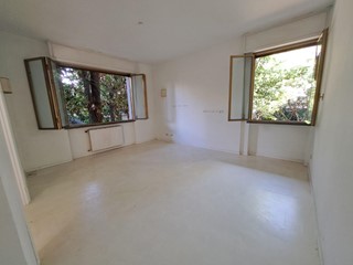 Quadrilocale in Vendita a Massa, zona Marina di Massa, 330'000&euro;, 100 m², con Box