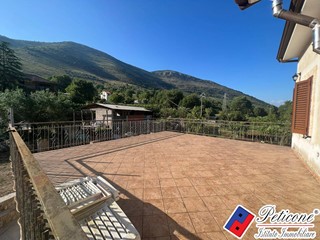 Trilocale in Affitto a Lenola, 430&euro;, 90 m²