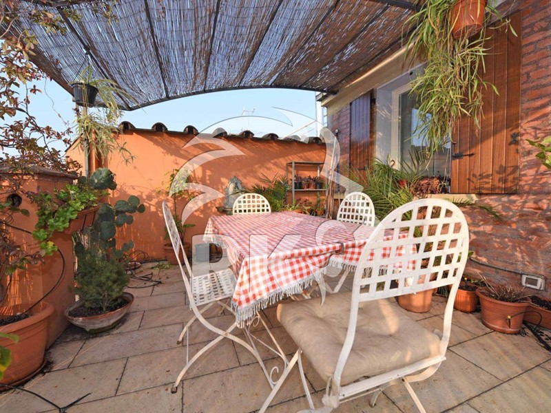 Quadrilocale in Affitto a Bologna, zona Centro Storico, 1'600&euro;, 75 m², arredato, con Box