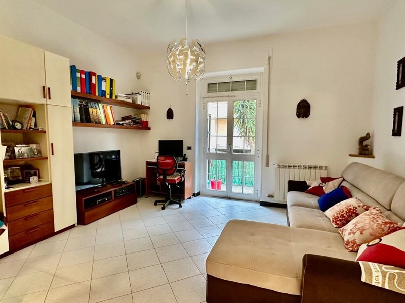 Quadrilocale in Vendita a Carrara, zona Avenza, 145'000&euro;, 87 m², arredato