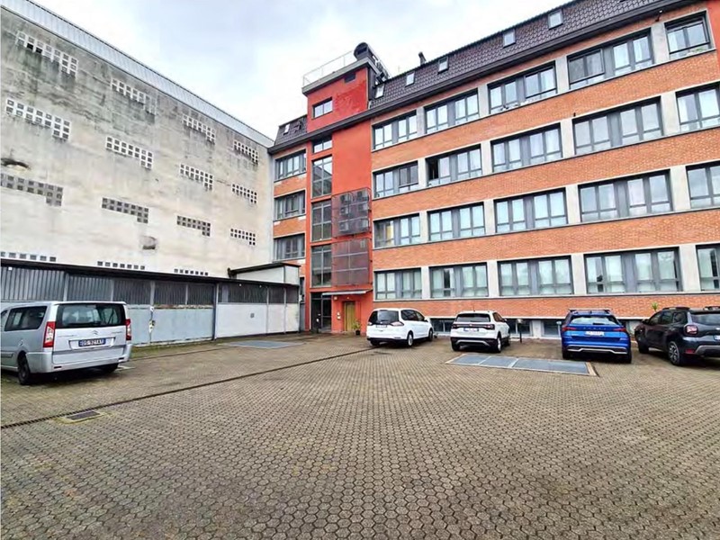 Ufficio in Vendita a Milano, 405'000&euro;, 422 m²