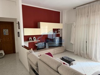 Quadrilocale in Vendita a Luni, 175'000&euro;, 72 m², con Box