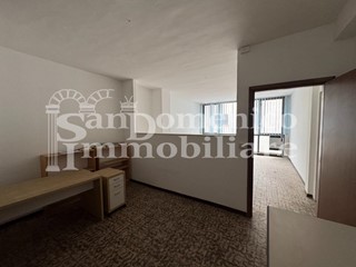Ufficio in Affitto a Cascina, 600&euro;, 110 m²