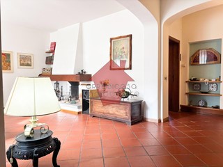 Casa Indipendente in Vendita a Empoli, 295'000&euro;, 130 m²
