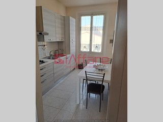 Trilocale in Affitto a Pontedera, zona I Fabbri, 600&euro;, 60 m², arredato, con Box