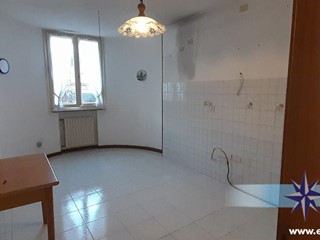 Appartamento in Vendita a Massa, 319'000&euro;, 115 m², con Box