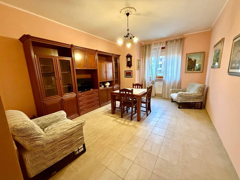 Appartamento in Vendita a Alessandria, 93'000&euro;, 92 m²