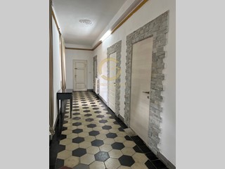 Appartamento in Vendita a Livorno, 350'000&euro;, 232 m²