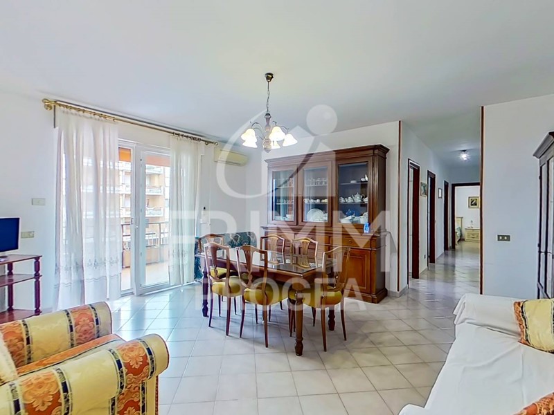 Trilocale in Vendita a Roma, 350'000&euro;, 96 m²