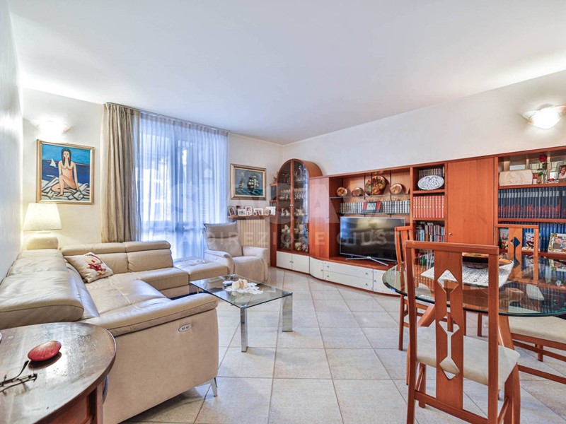 Trilocale in Vendita a Agrate Brianza, 244'000&euro;, 99 m²