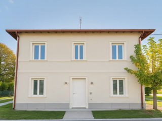 Villa in Vendita a Forlì, 269'000&euro;, 270 m²