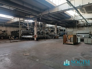 Capannone in Vendita a Casnate con Bernate, 2'900'000&euro;, 4940 m²