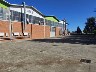 Capannone in Vendita a Urgnano, 1'300'000&euro;, 3100 m²