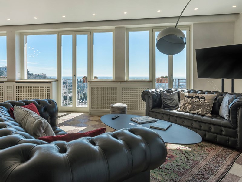 Appartamento in Vendita a Bergamo, 360 m²