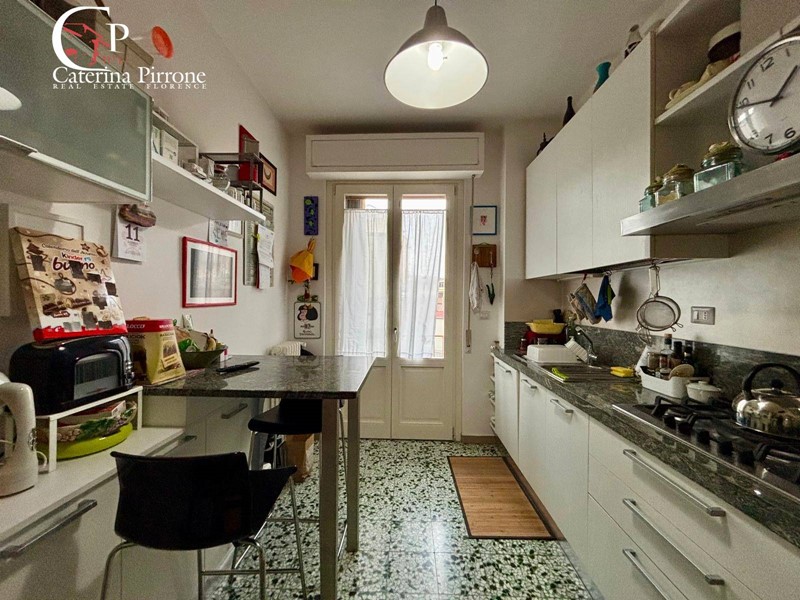 Quadrilocale in Vendita a Firenze, 400'000&euro;, 93 m²