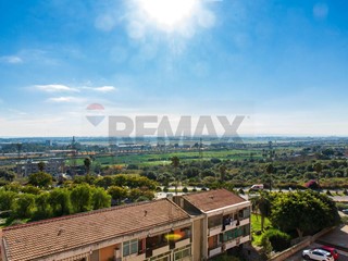 Appartamento in Vendita a Catania, 112'000&euro;, 100 m²