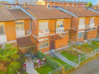 Villa in Vendita a Piacenza, 198'000&euro;, 135 m²