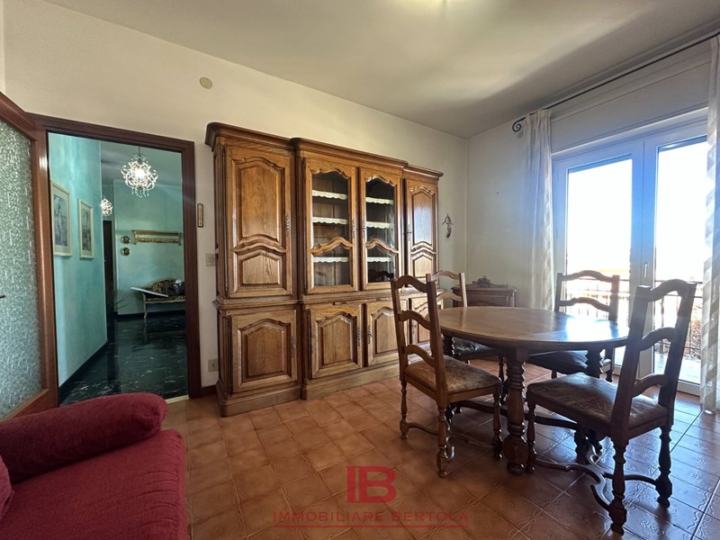 Bilocale in Vendita a Cuneo, 80'000&euro;, 74 m²