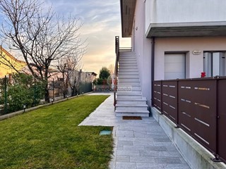 Appartamento in Vendita a Lonigo, 265'000&euro;, 154 m²