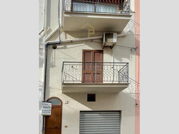 Casa Semi Indipendente in Vendita a Castellammare del Golfo, 115'000&euro;, 75 m²