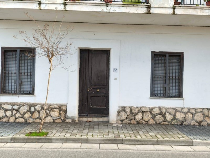 Ufficio in Affitto a Acerra, 250&euro;, 60 m²