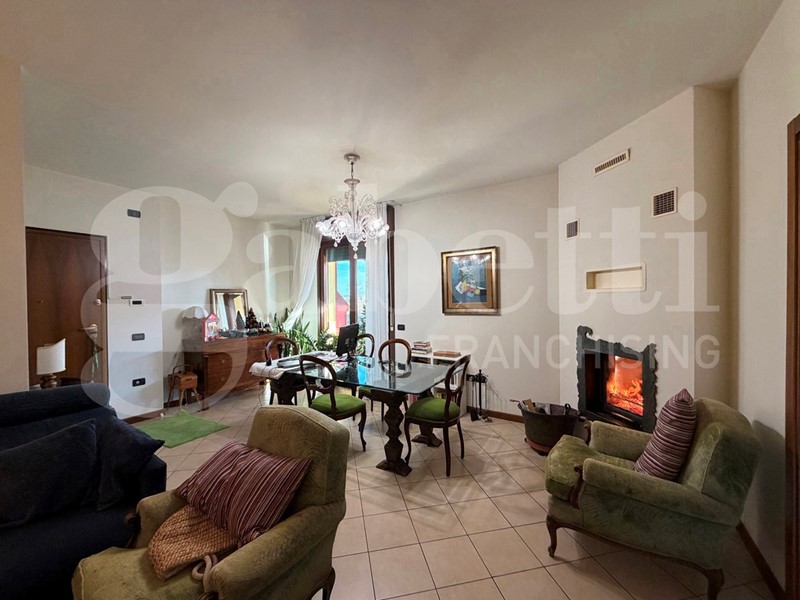 Quadrilocale in Vendita a Mazzano, 285'000&euro;, 184 m², arredato, con Box