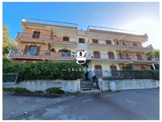 Trilocale in Vendita a Salerno, 380'000&euro;, 123 m²