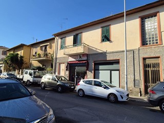 Negozio in Vendita a Grosseto, 90'000&euro;, 80 m², arredato