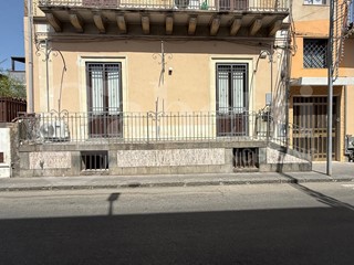 Quadrilocale in Vendita a Aci Castello, 179'000&euro;, 130 m²