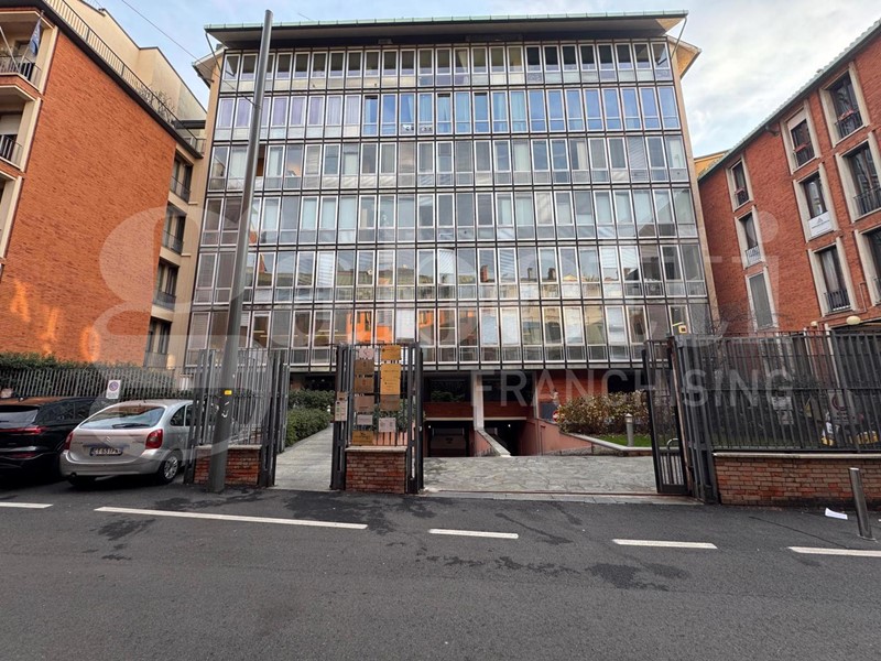 Ufficio in Vendita a Milano, 2'000'000&euro;, 300 m²