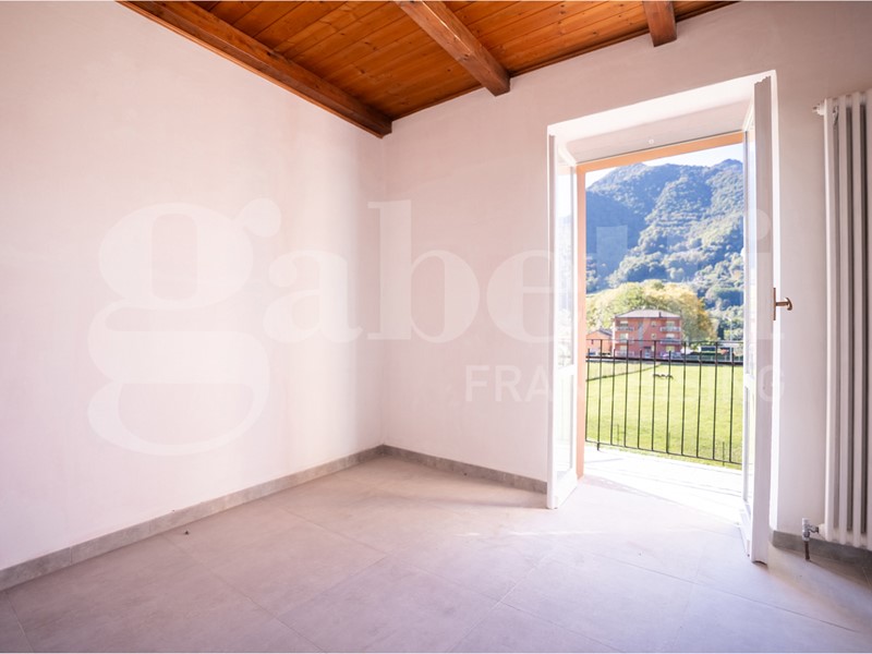 Casa Indipendente in Vendita a Villar Perosa, 125'000&euro;, 185 m², con Box
