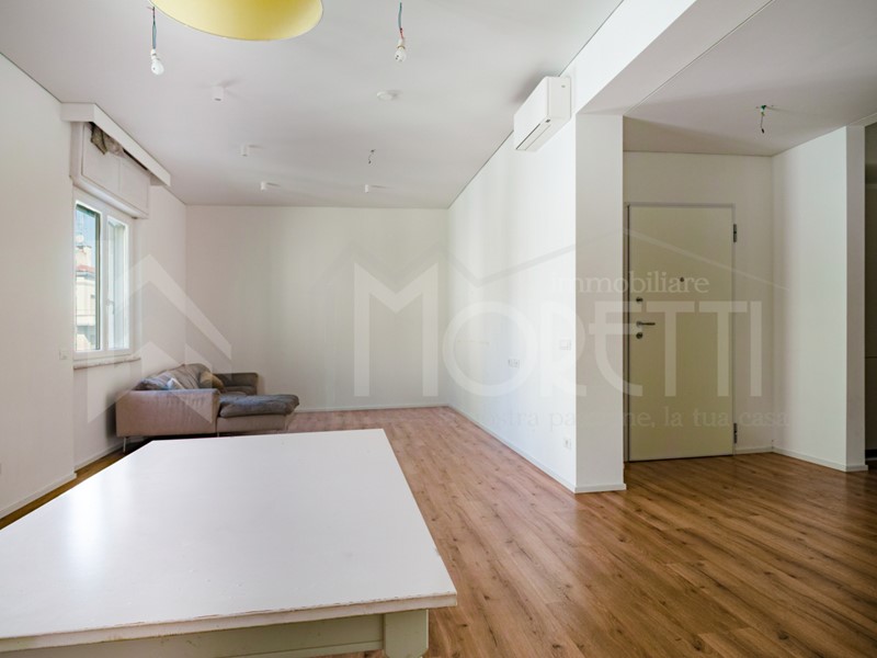 Appartamento in Vendita a Livorno, zona ACCADEMIA, TERRAZZA MASCAGNI, GOITO, MONTEBELLO, FABBRICOTTI, 350'000&euro;, 143 m², con Box