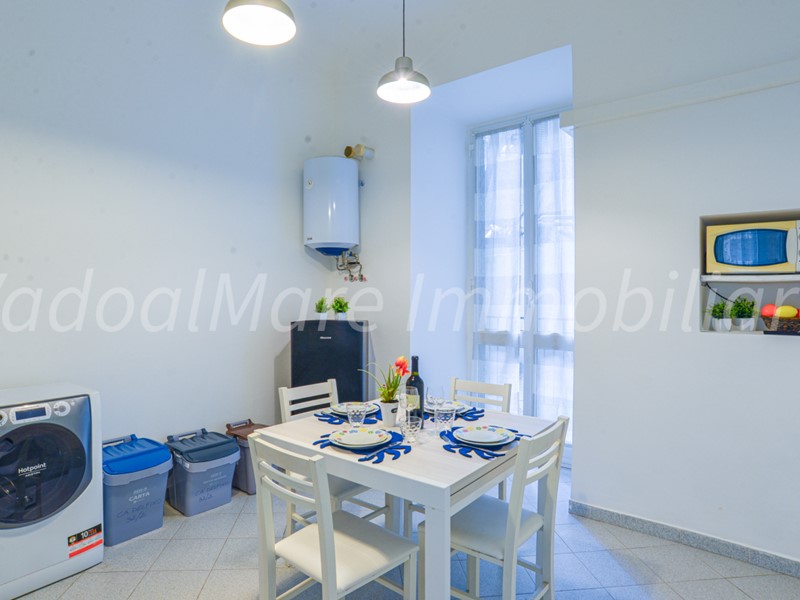 Trilocale in Affitto a Savona, 700&euro;, 77 m², arredato