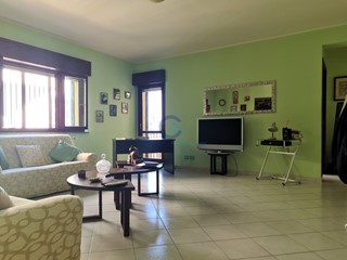 Trilocale in Affitto a Catanzaro, zona Lido Casciolino, 600&euro;, 105 m², arredato