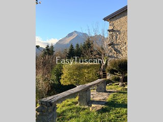 Casa Indipendente in Vendita a Fabbriche di Vergemoli, 70'000&euro;, 98 m²