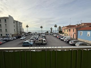 Bilocale in Vendita a Ventimiglia, zona Centro Studi, 220'000&euro;, 57 m²