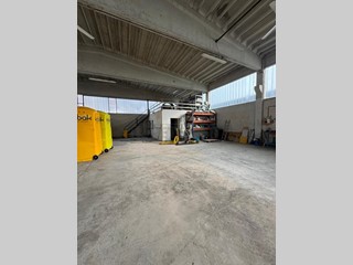Capannone in Affitto a Arcugnano, 1'500&euro;, 350 m²