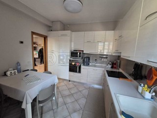 Quadrilocale in Vendita a Cremona, 330'000&euro;, 157 m², con Box