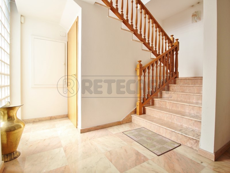 Appartamento in Vendita a Altavilla Vicentina, 250'000&euro;, 1422 m², con Box