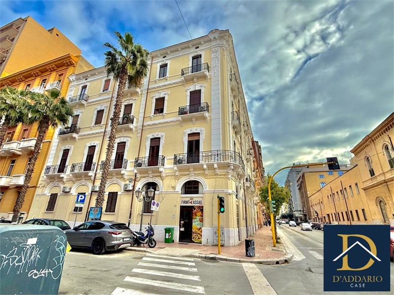 Appartamento in Affitto a Taranto, 700&euro;, 168 m²
