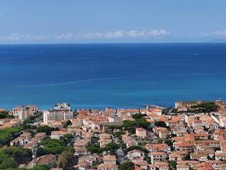 Casa Indipendente in Vendita a Cecina, 730'000&euro;, 190 m², con Box