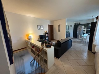 Quadrilocale in Vendita a Monteriggioni, zona Castellina Scalo, 235'000&euro;, 85 m², arredato, con Box