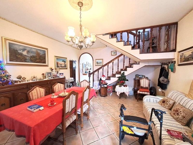 Villetta a schiera in Vendita a Massa, 190'000&euro;, 80 m², con Box