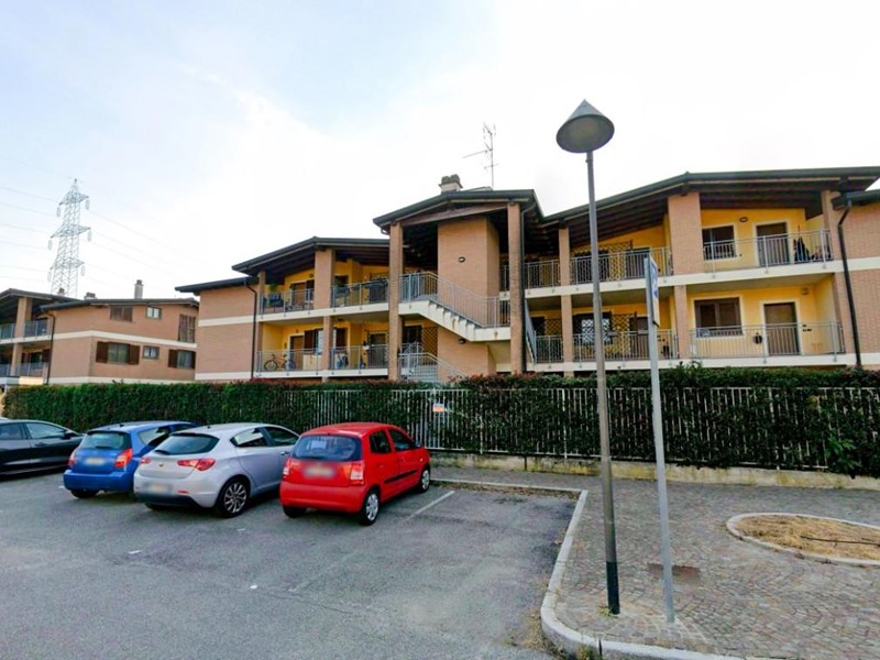Appartamento in Vendita a Arconate, 99'750&euro;, 76 m², con Box