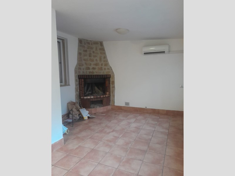 Quadrilocale in Vendita a Livorno, 100'000&euro;, 95 m²