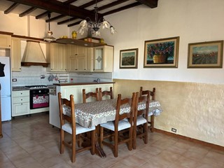 Quadrilocale in Vendita a Poggibonsi, 135'000&euro;, 112 m², arredato