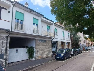 Appartamento in Vendita a Ponsacco, 156'000&euro;, 600 m², con Box