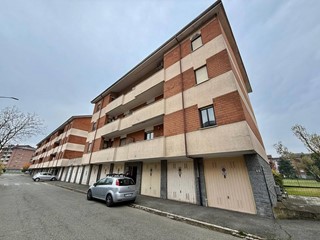Appartamento in Vendita a Alessandria, 73'500&euro;, 102 m²